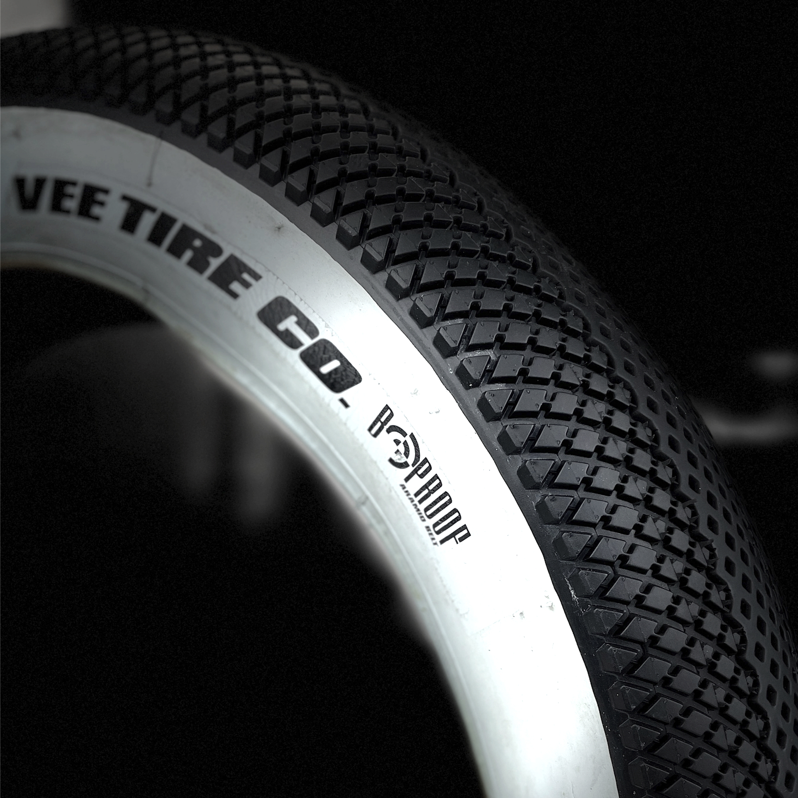 Vee Tire 20x4.0 White Wall Bike Tire Speedster E-Bike 50